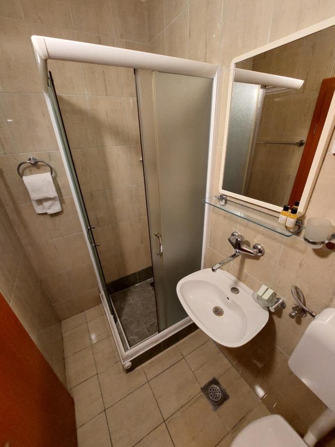 Apartmani Dalex Budva Exterior photo