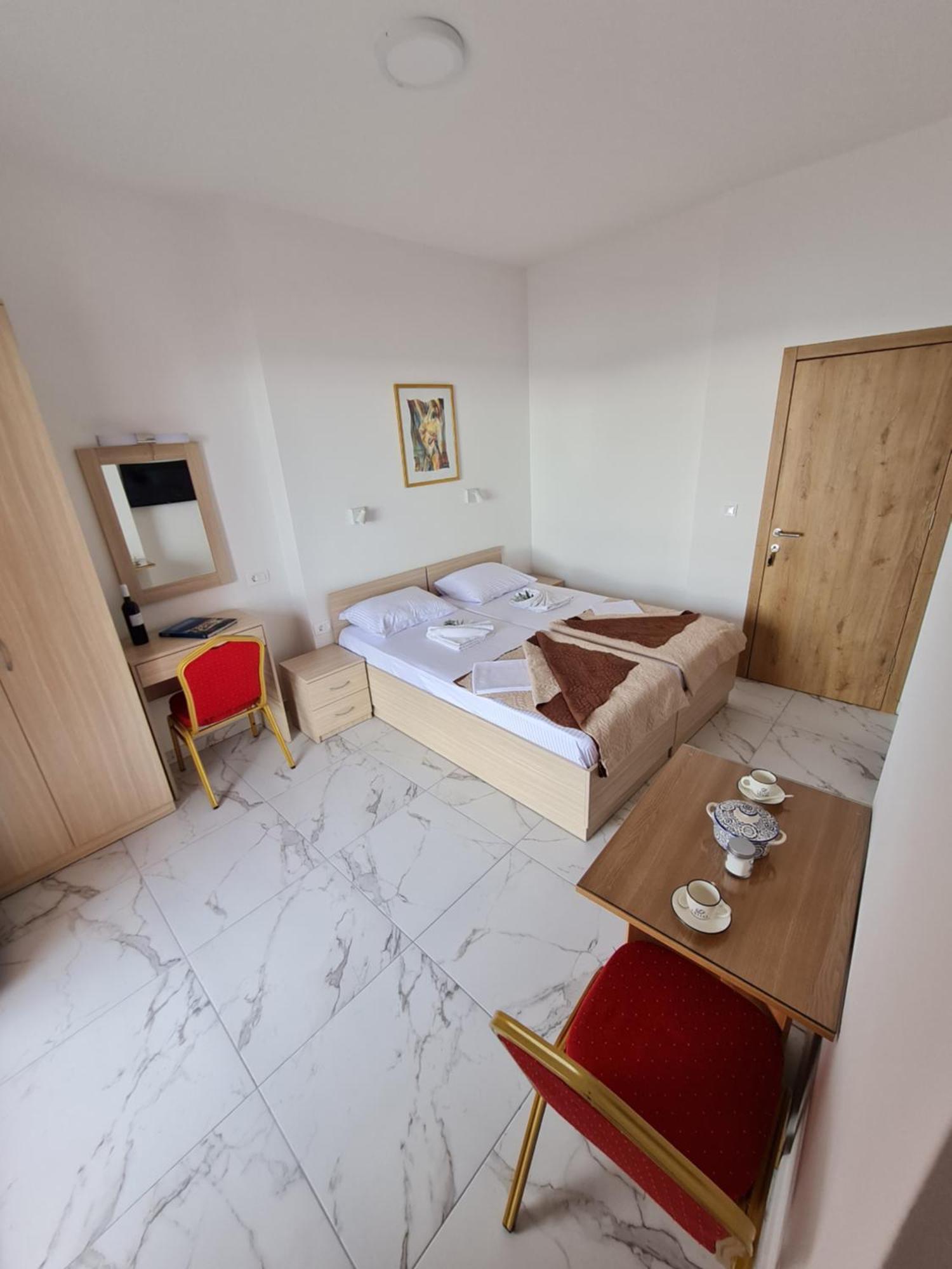 Apartmani Dalex Budva Exterior photo